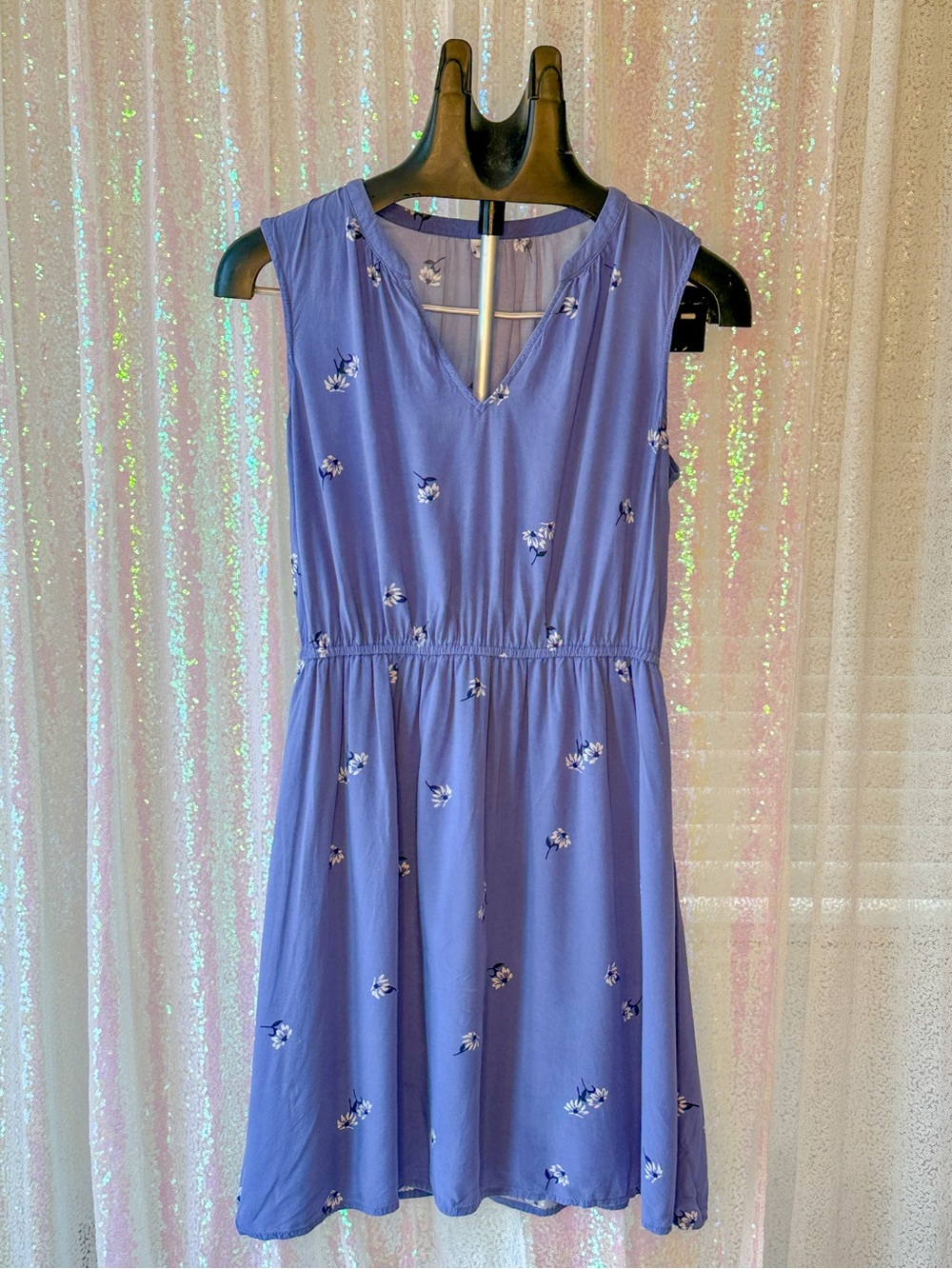 Old Navy Cornflower Blue Floral V-Neck Sleeveless Dress Size Medium
